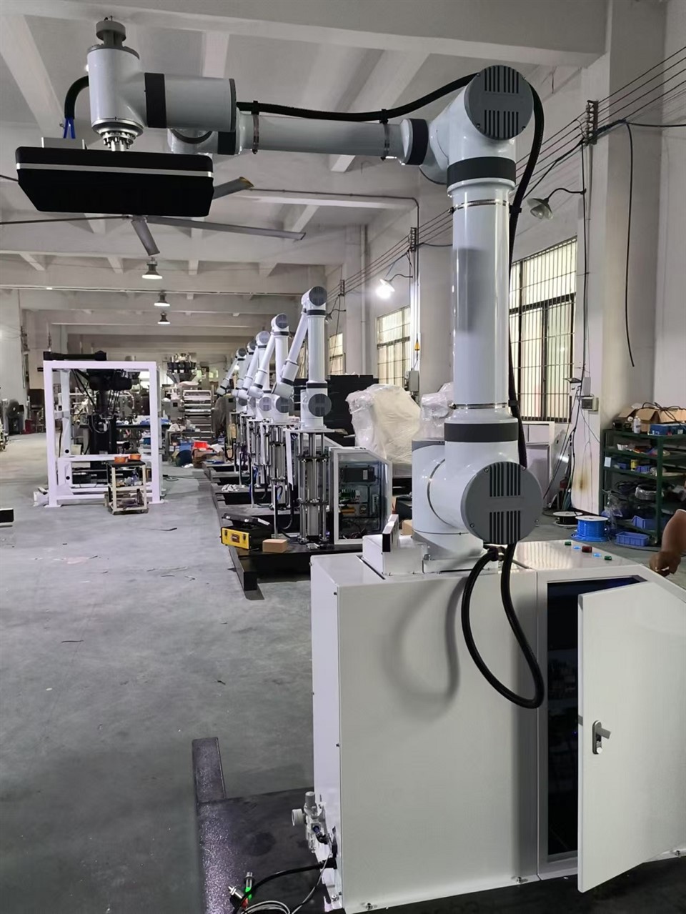 Cobot palletizing Do Diaper do Dhaoine Fásta